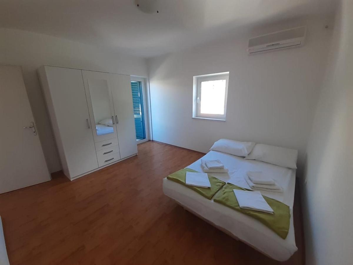 סופטאר Apartments Ilicic מראה חיצוני תמונה