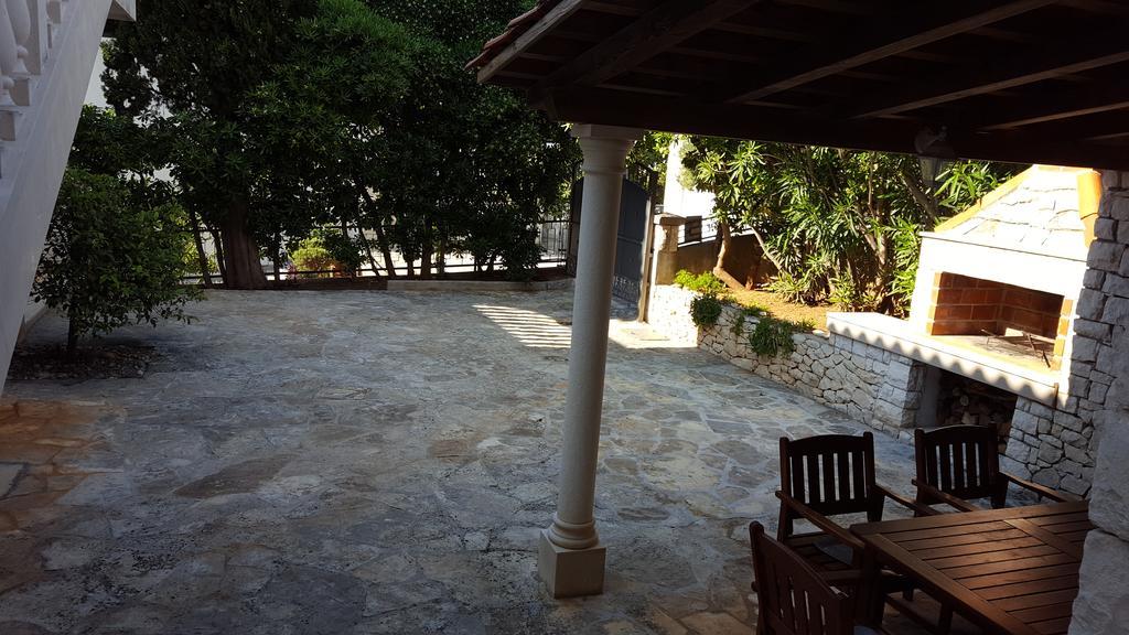 סופטאר Apartments Ilicic מראה חיצוני תמונה