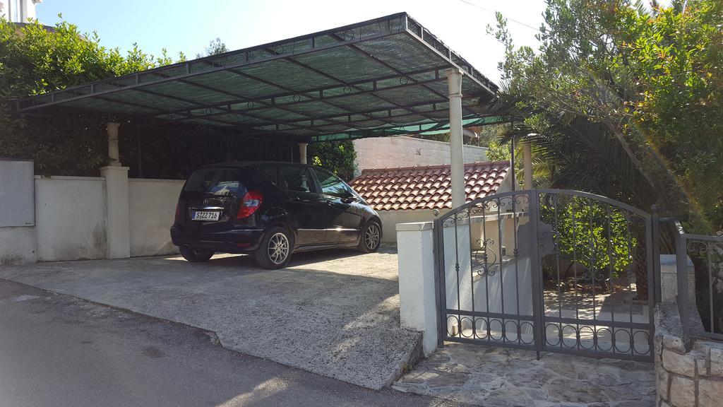 סופטאר Apartments Ilicic מראה חיצוני תמונה